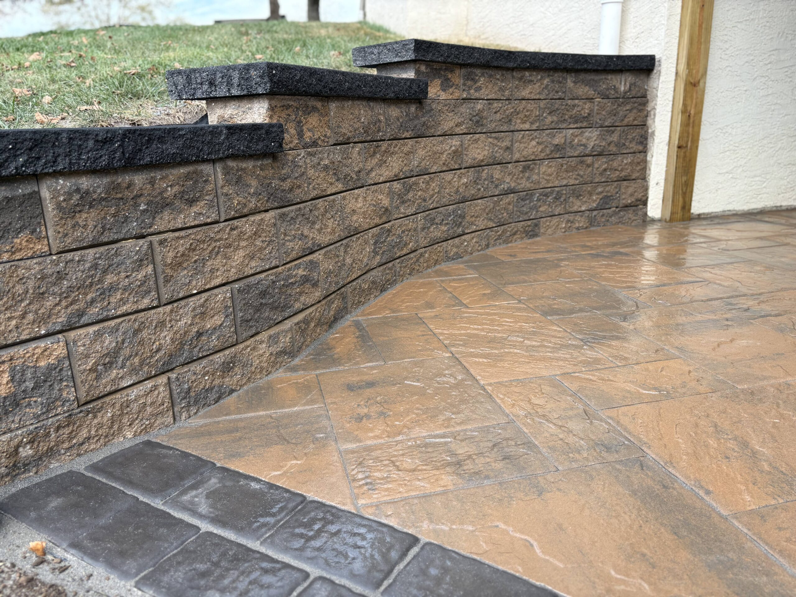 Stone Retaining Walls Built for Durability and Natural Aesthetic Appeal